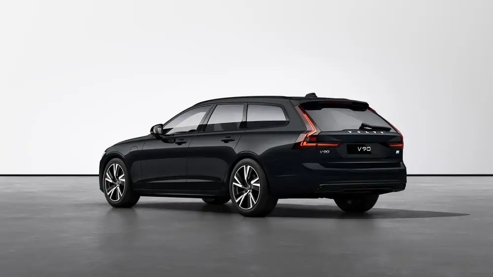New Volvo R-Design Plug-in Hybrid 8-speed Geartronic™ automatic transmission 2