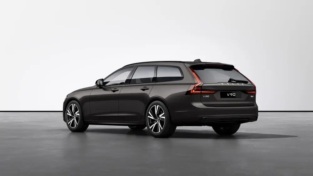 New Volvo R-Design Mild hybrid 8-speed Geartronic™ automatic transmission, AWD 2