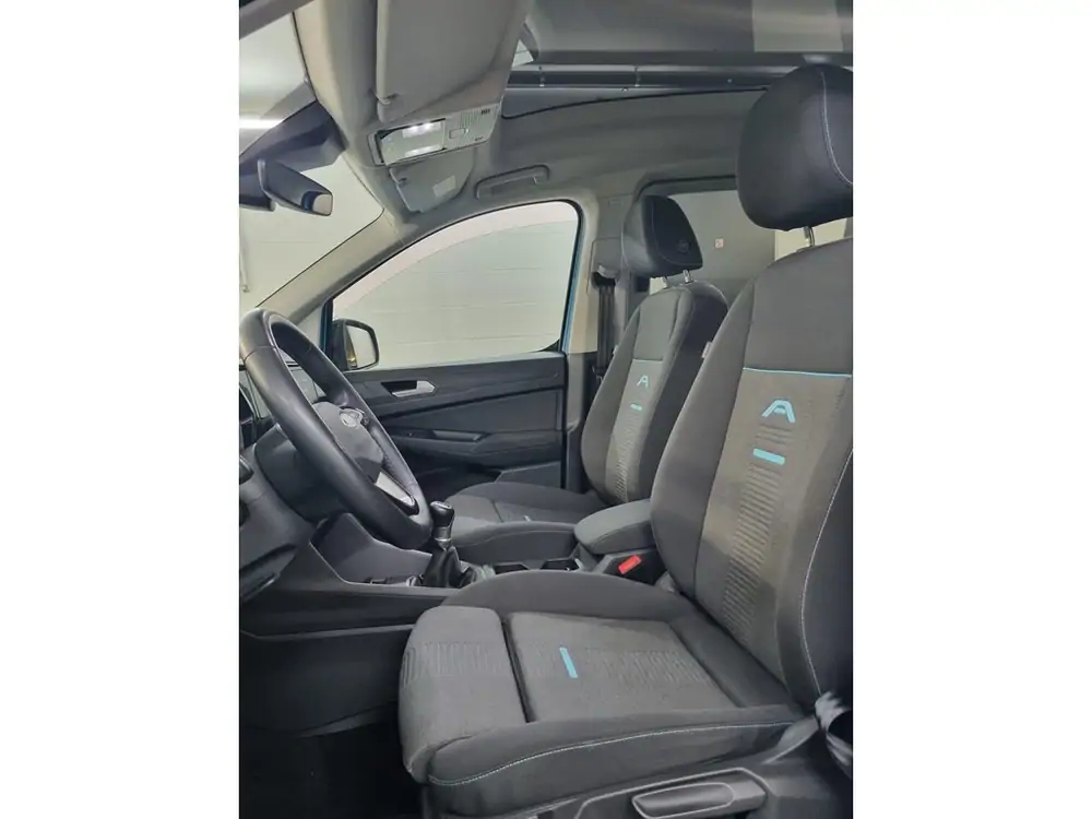 New Ford V761 tourneo connect Grand Tourneo Connect Active 1.5 Ecoboost 114PS M6 73L - Boundless Blue - metaalkleur 4
