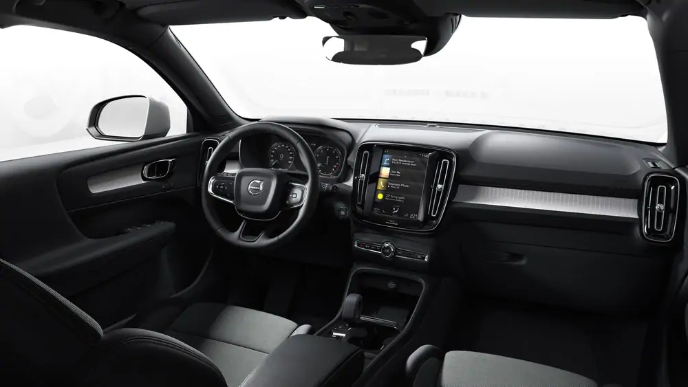 New Volvo Momentum Pro Micro hybrid 8-speed Geartronic™ automatic transmission 4